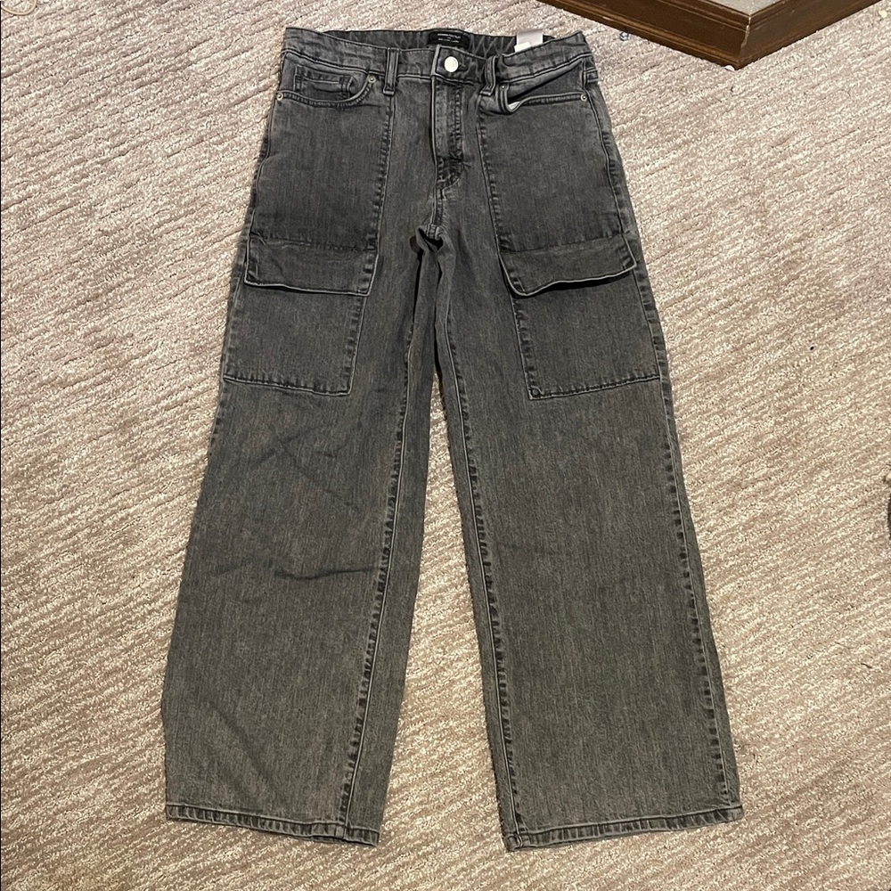 Banana Republic Mid-Rise Cargo Pants in Gray